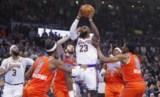 九游娱乐vip注册-湖人胜勇士，詹姆斯独揽40分狂秀