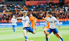 九游娱乐下载-高质比赛，紧张的赛场氛围令人热血沸腾！的简单介绍