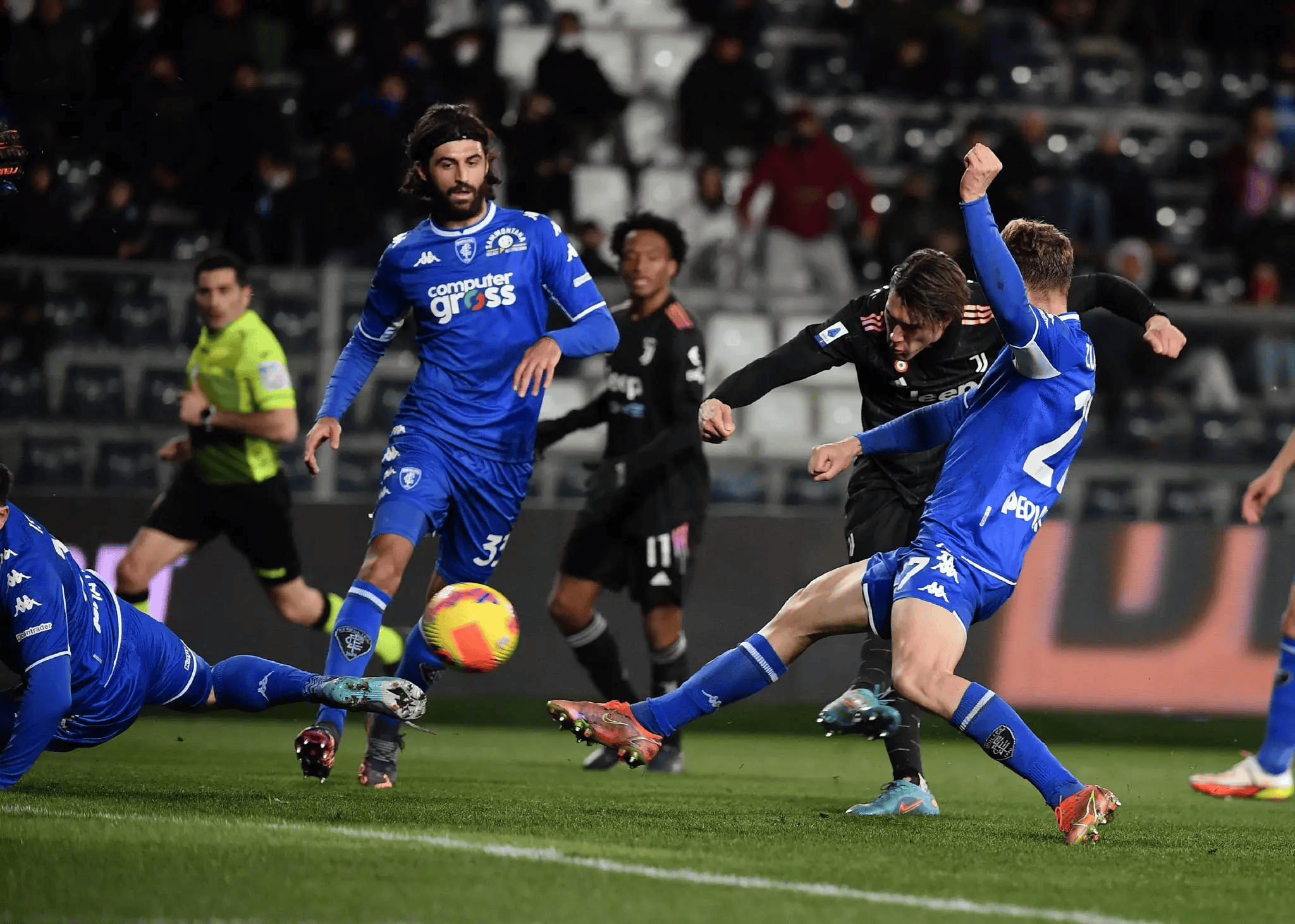 桑普多利亚对决博洛尼亚，谁能在比赛中占据上风？的简单介绍