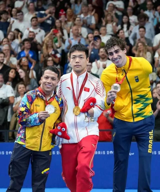 激烈角逐！运动员表现超预期