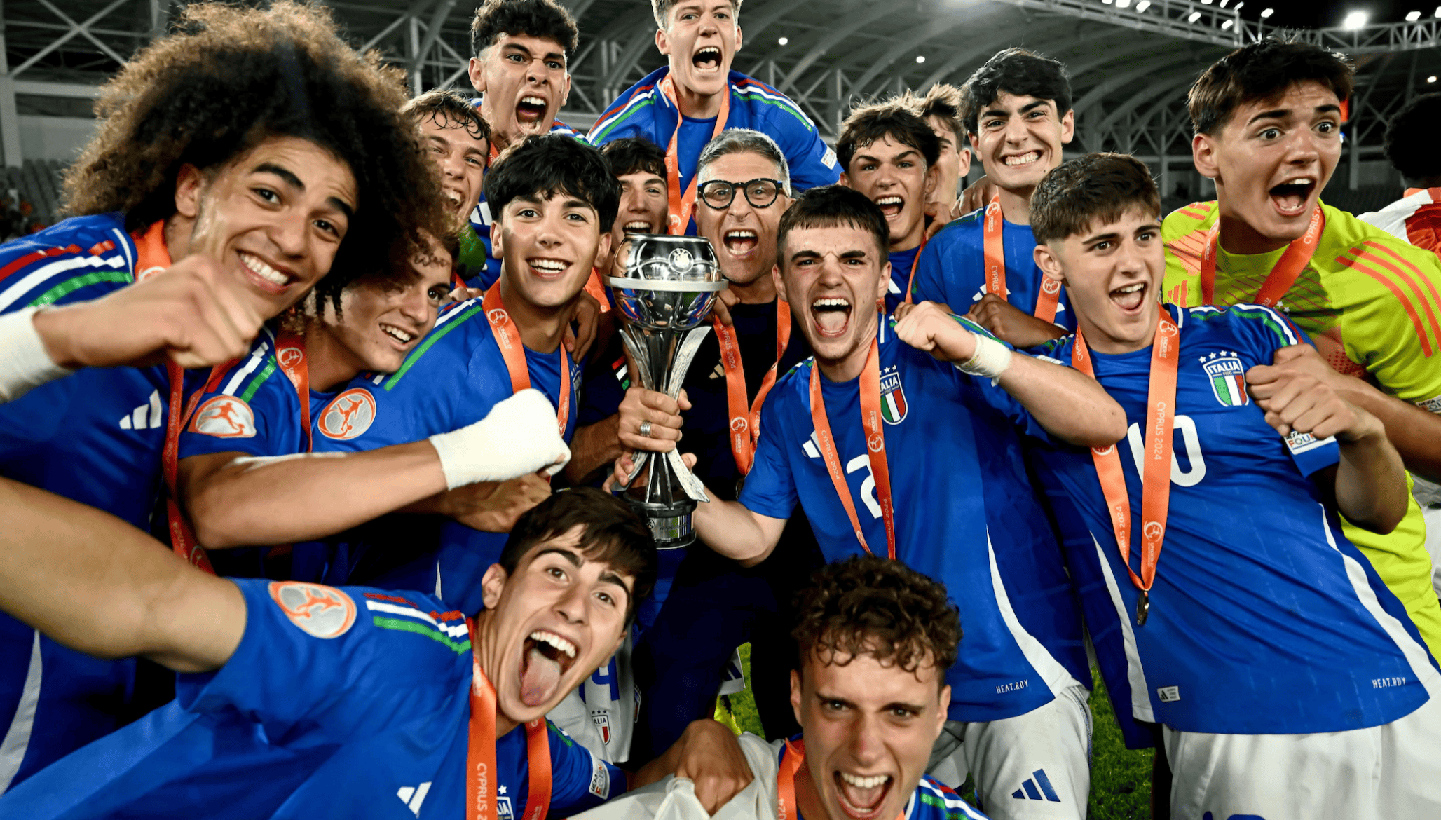 欧洲杯预选赛名单公布，巨星云集锦上添花