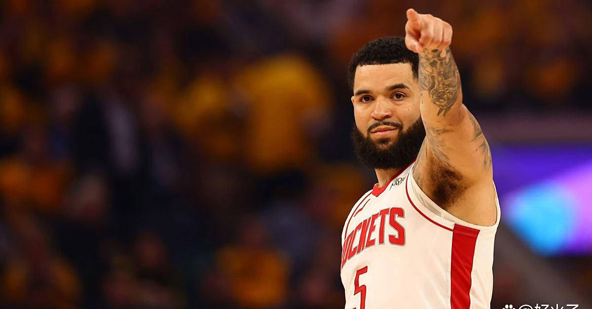 球队主力球员因伤缺席重要比赛