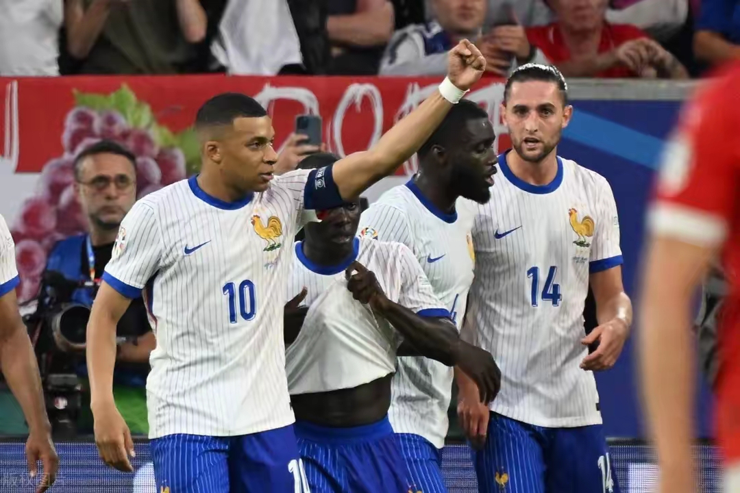 法国队惨败布鲁塞尔，斯洛伐克破大门的简单介绍