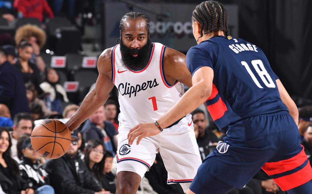 NBA球队交易风波：独行侠换回诺维茨基，湖人签下哈登的简单介绍