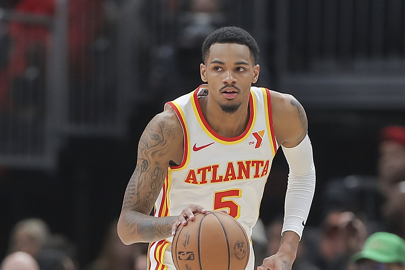 包含公牛大胜老鹰，不败纪录延续的词条