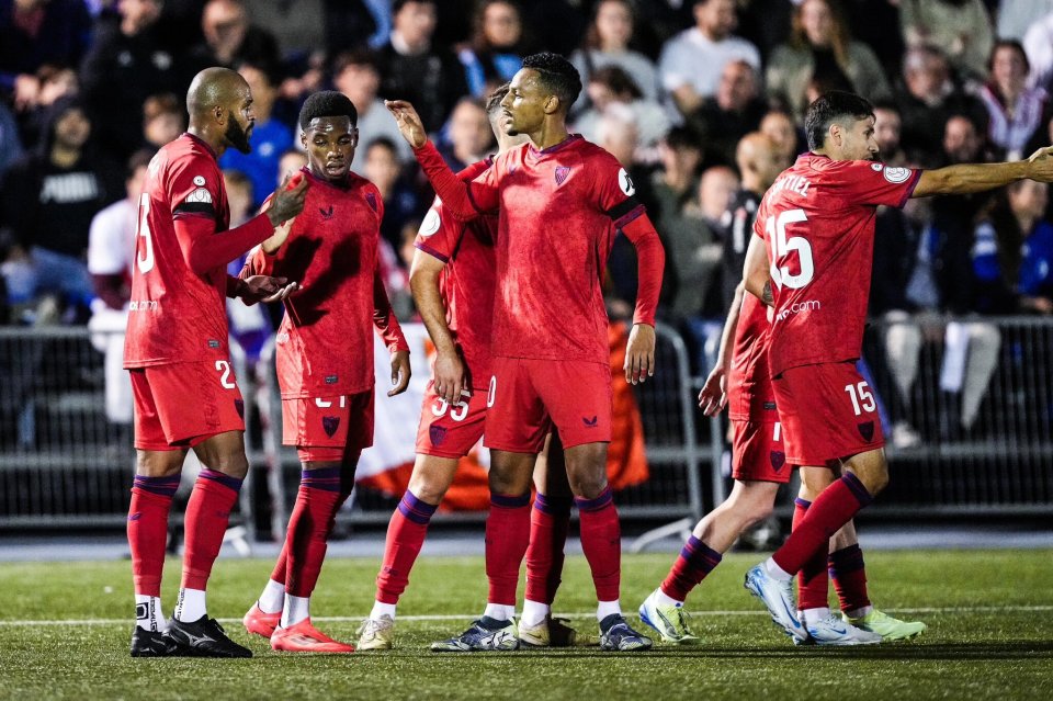 塞维利亚客场不败，保持不败记录